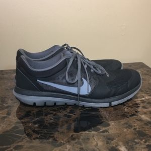 Nike Flex Run 2015 Athletic Shoes